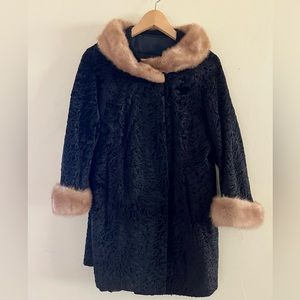 Vintage Lambswool Swing Coat with fur collar black and beige